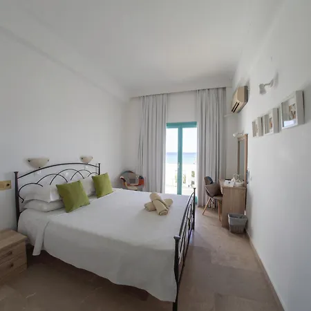 Amaryllis Beach 3*