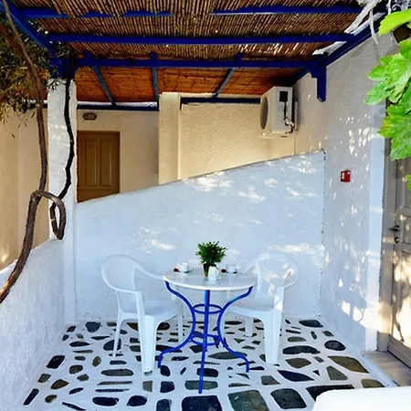 Amaryllis 3* Chrisi Akti (Paros)