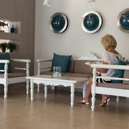 Amaryllis 3* Chrisi Akti (Paros)