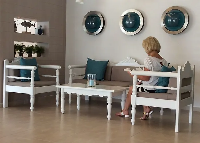 Amaryllis Beach 3* Chrisi Akti (Paros)